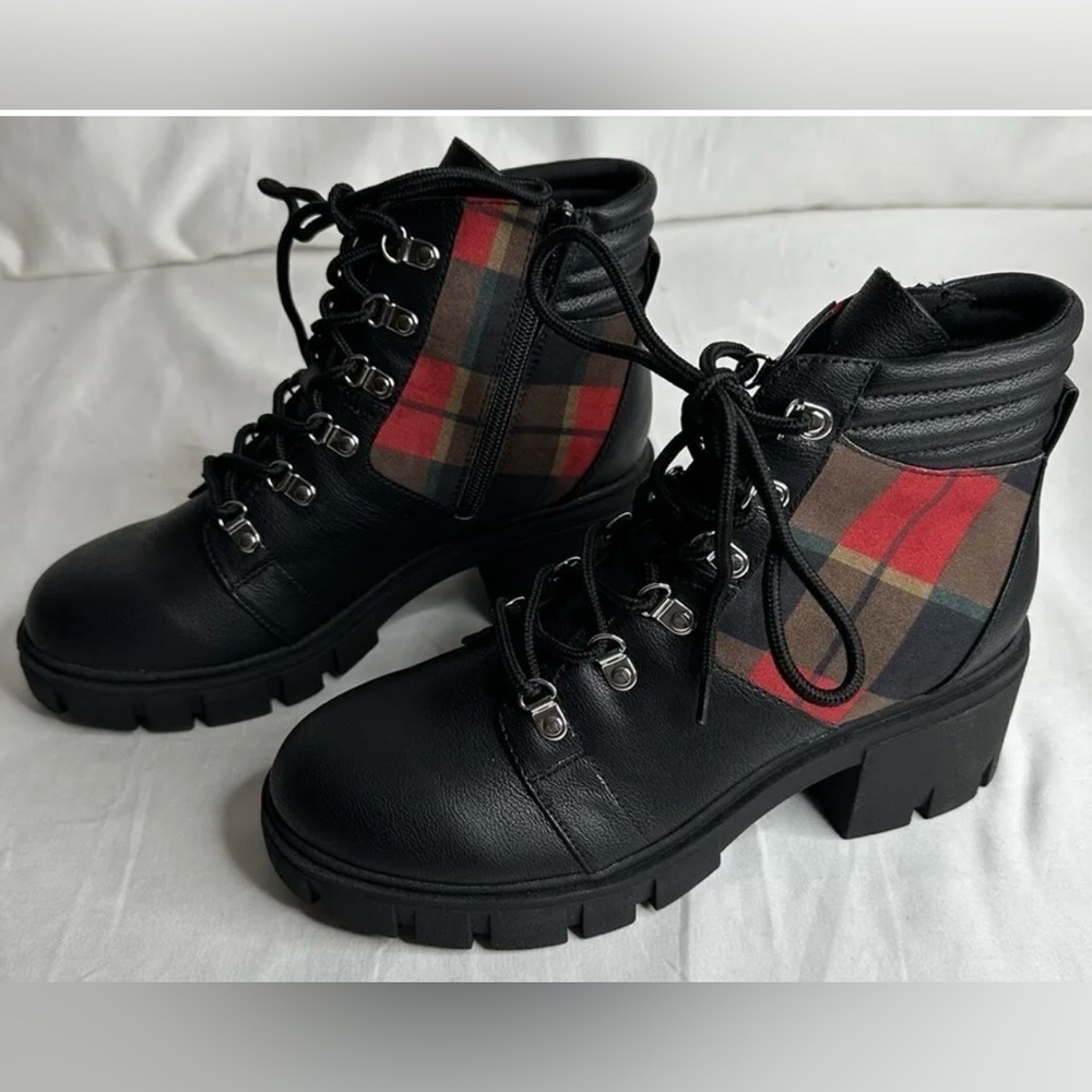 Sun Stone Ruthee Lug Sole plaid Booties Black Size 8.5 M - Picture 3 of 9